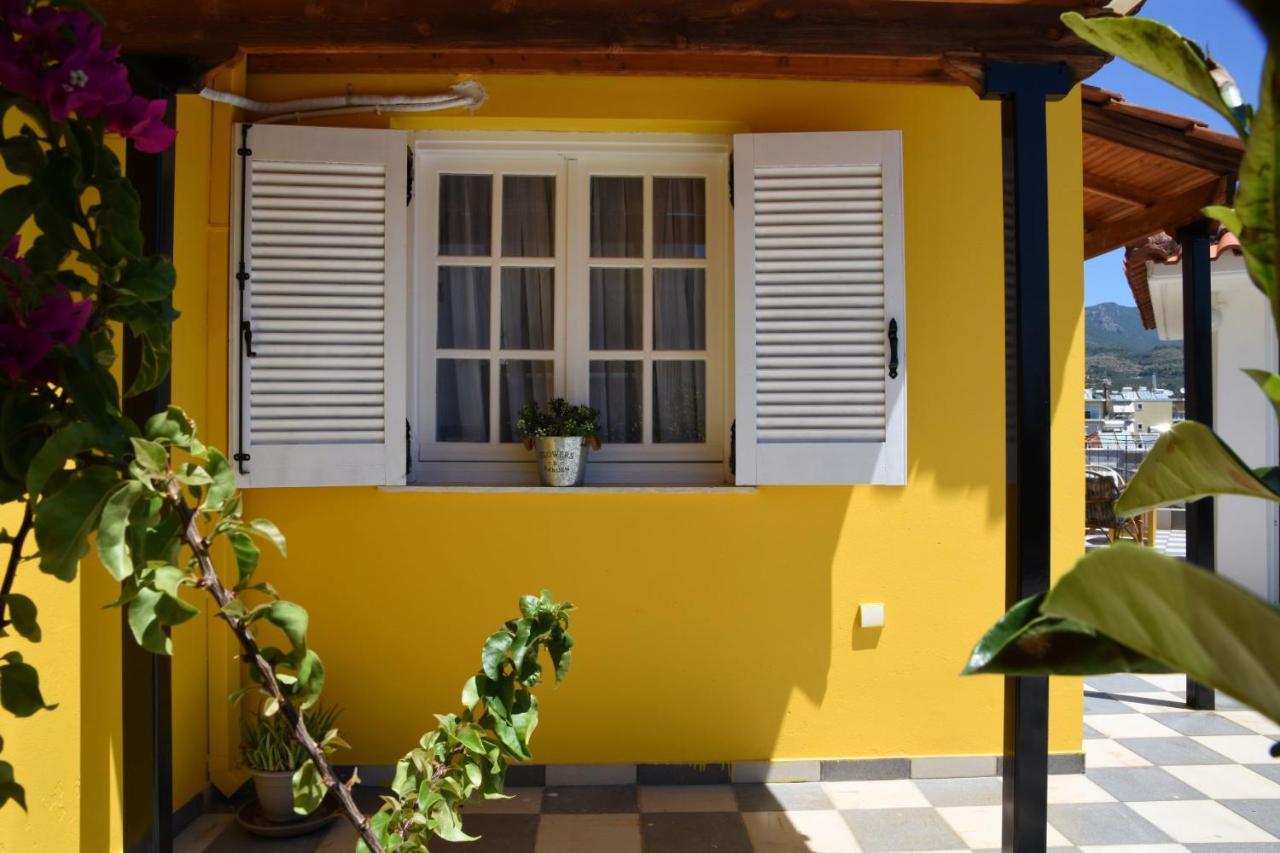 The Yellow Art Home Kalamata Exterior foto